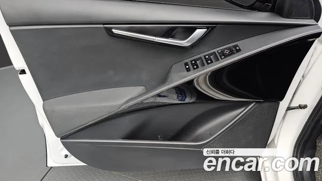 Kia Niro The All New Niro Prestige — Фото автомобиля 24