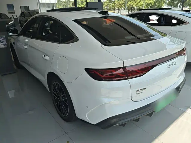 BYD Qin L — Фото автомобиля 4