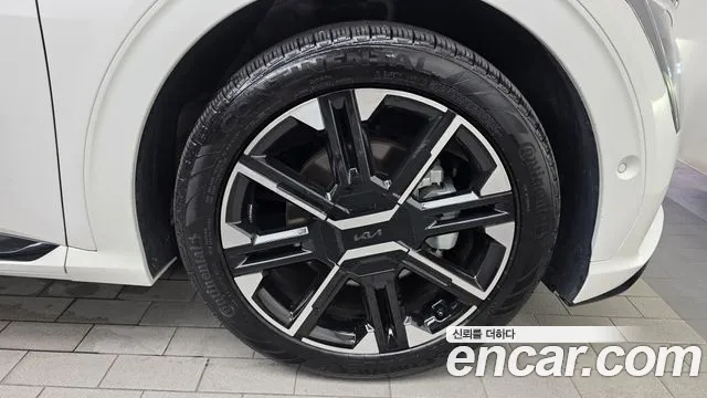 Kia EV6 EV6 (New) — Фото автомобиля 21