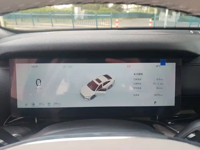 Geely Galaxy Stellar 6 — Фото автомобиля 11