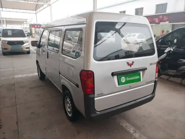 Wuling Zhiguang — Фото автомобиля 4