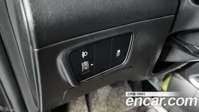 Hyundai Tucson Tucson (NX4) Дизель 2.0 2WD — Фото автомобиля 19