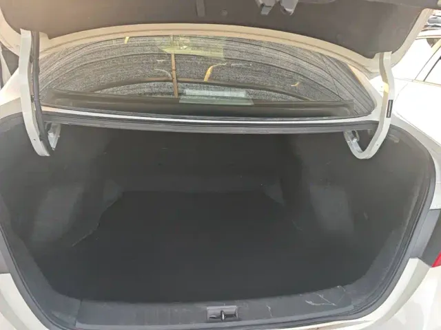 Nissan Sylphy — Фото автомобиля 18