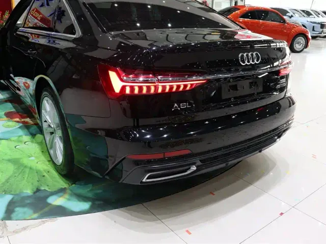 Audi A6L — Фото автомобиля 24