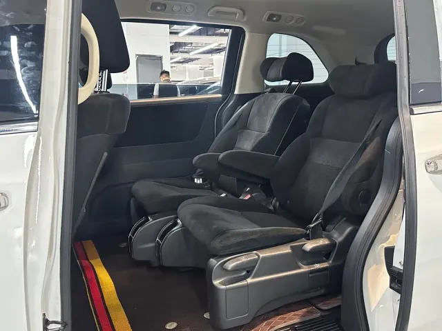 Honda Odyssey — Фото автомобиля 7