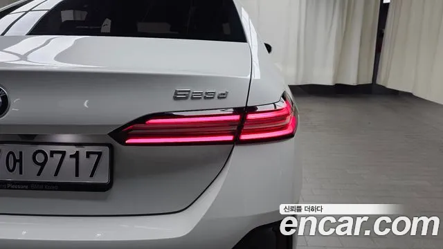 BMW 5-Series 5 серия (G60) 523d M Sport — Фото автомобиля 18