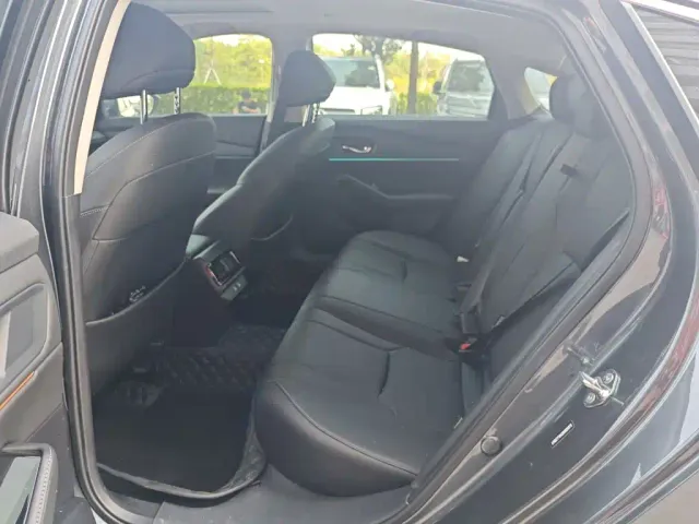 Honda Accord — Фото автомобиля 5