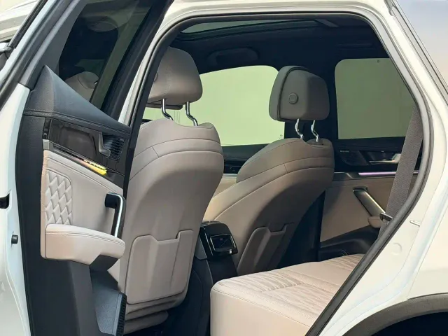 BYD Tang — Фото автомобиля 6