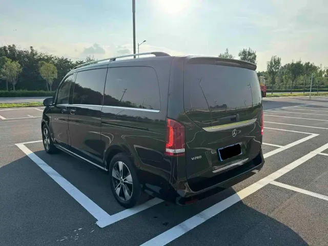 Mercedes-Benz V-Class — Фото автомобиля 6