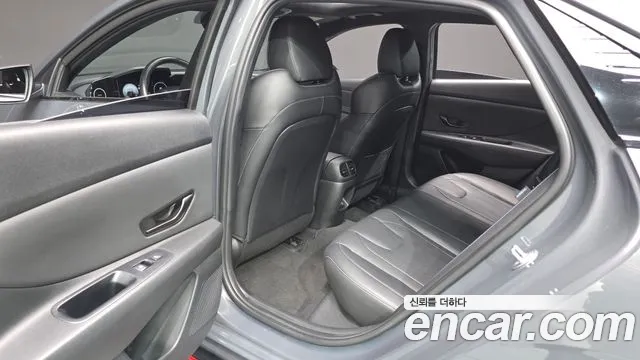 Hyundai AVANTE — Фото автомобиля 12