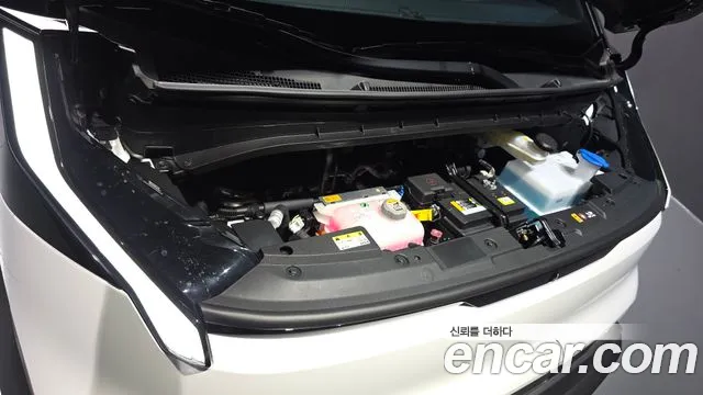 Kia PV5 — Фото автомобиля 9