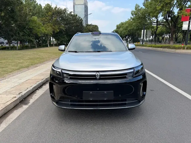 Aito M7 — Фото автомобиля 2