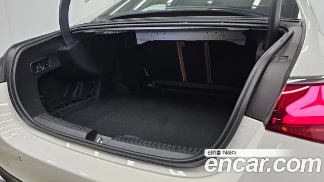 Mercedes-Benz E-Class W214 — Фото автомобиля 11