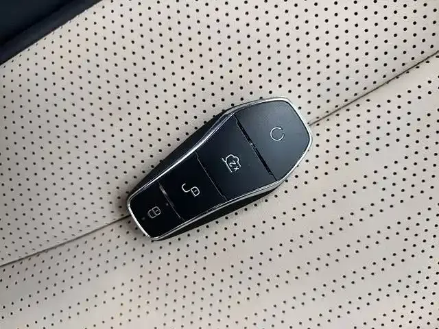 BYD Dolphin — Фото автомобиля 15