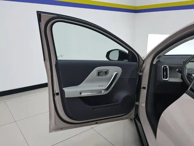 Leapmotor B01 — Фото автомобиля 7