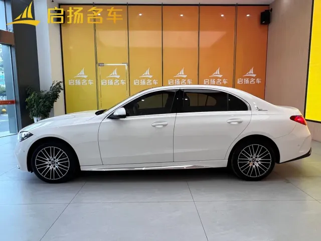 Mercedes-Benz C-Class — Фото автомобиля 4