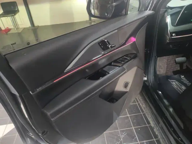 Cadillac XT5 — Фото автомобиля 7