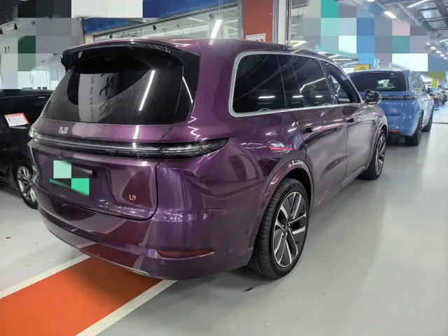 Li Auto L9 — Фото автомобиля 9