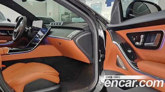 Mercedes-Benz S-Class — Фото автомобиля 10