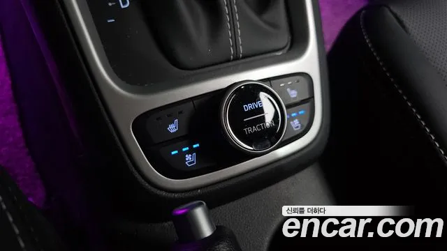 Hyundai Venue — Фото автомобиля 19