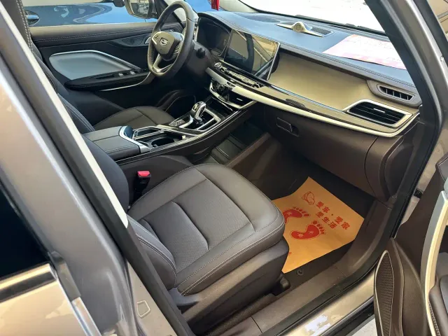 Geely Jiaji — Фото автомобиля 5