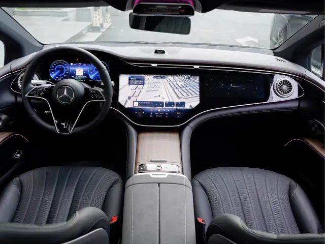 Mercedes-Benz EQS — Фото автомобиля 17