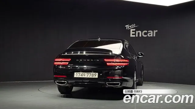 Genesis G80 RG3 — Фото автомобиля 3