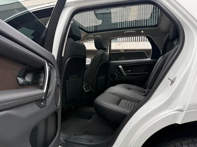 Land Rover Discovery Sport — Фото автомобиля 23