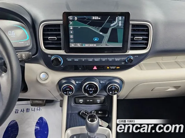 Hyundai Venue — Фото автомобиля 14
