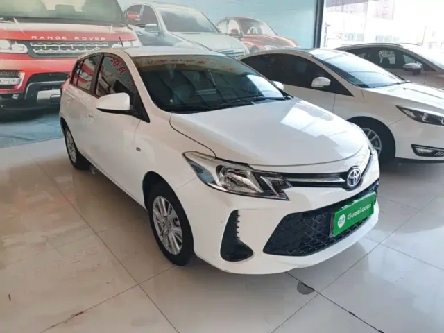 Toyota Vios FS — Фото автомобиля 3