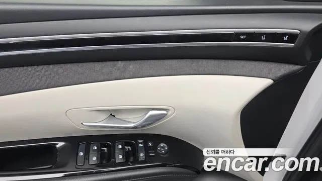 Hyundai Tucson Tucson (NX4) Бензин 1.6 турбо 2WD — Фото автомобиля 28