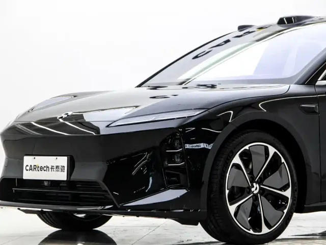 Nio ET5 Touring — Фото автомобиля 5
