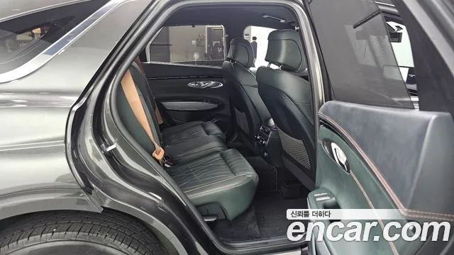 Genesis GV70 — Фото автомобиля 23