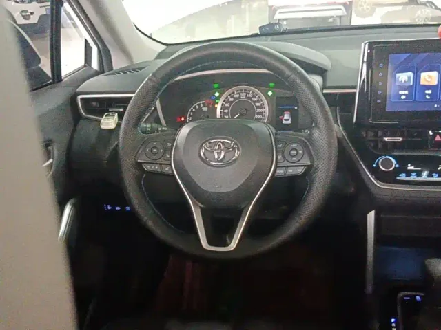 Toyota Frontlander — Фото автомобиля 10