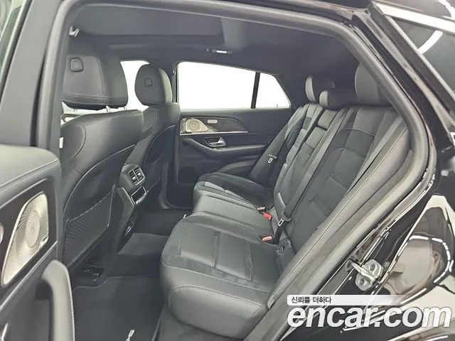 Mercedes-Benz GLE-Class — Фото автомобиля 12