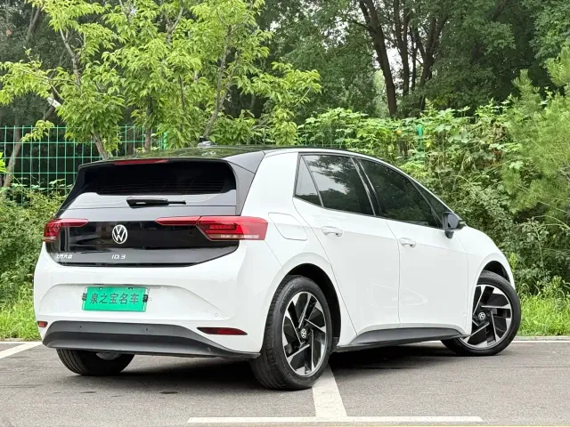 Volkswagen ID.3 — Фото автомобиля 19