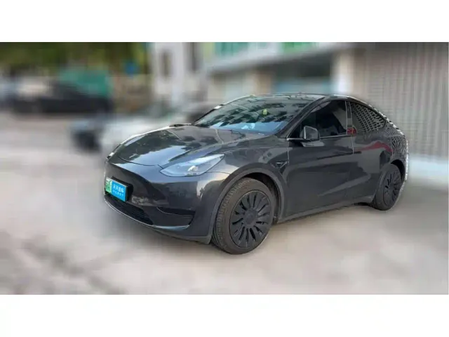 Фотография автомобиля — Tesla Model Y