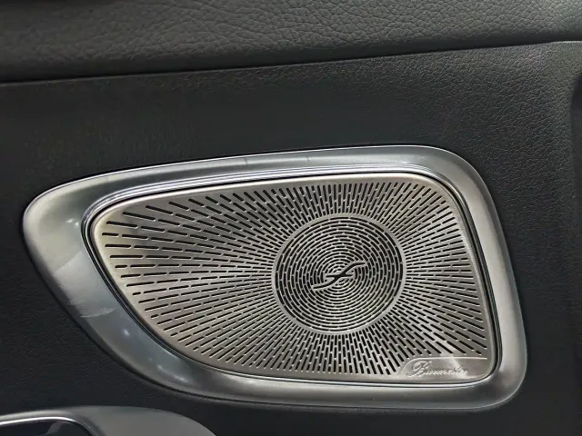Mercedes-Benz C-Class — Фото автомобиля 7