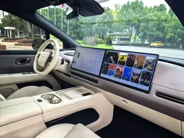 Li Auto i6 — Фото автомобиля 4