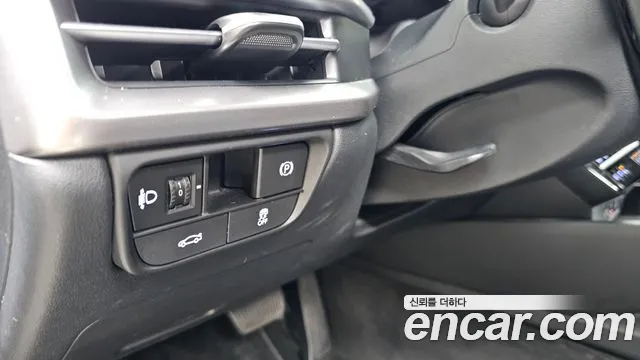 Hyundai Grandeur GN7 — Фото автомобиля 24