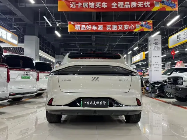 IM Motors LS6 — Фото автомобиля 14