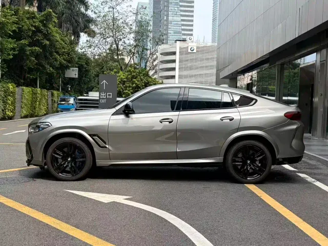 BMW X6 M — Фото автомобиля 3