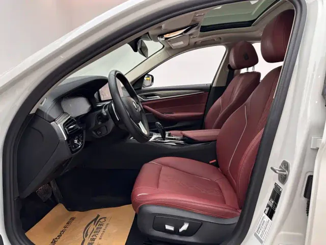 BMW 5 Series — Фото автомобиля 8
