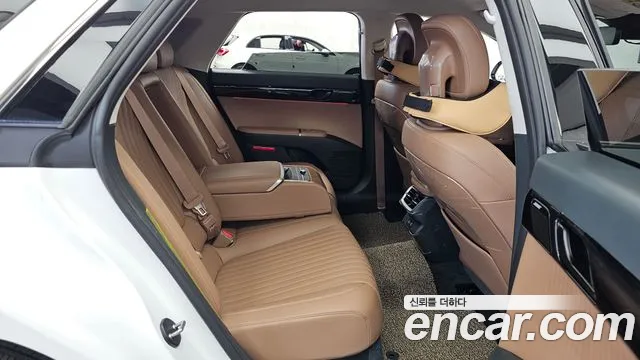 Hyundai Grandeur GN7 — Фото автомобиля 18