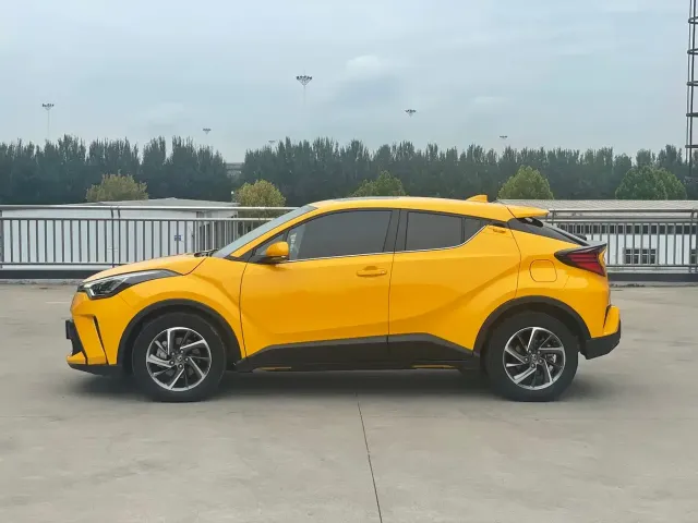 Toyota C-HR — Фото автомобиля 7