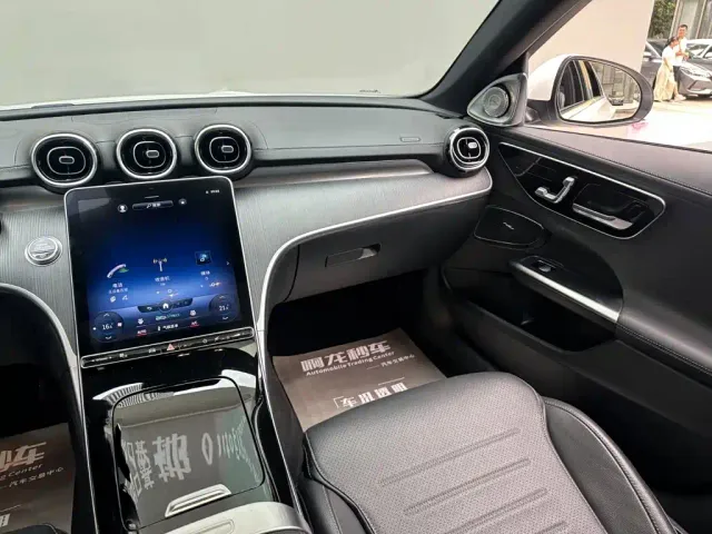 Mercedes-Benz C-Class — Фото автомобиля 7
