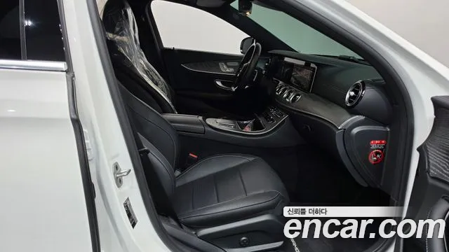 Mercedes-Benz E-Class W213 — Фото автомобиля 16