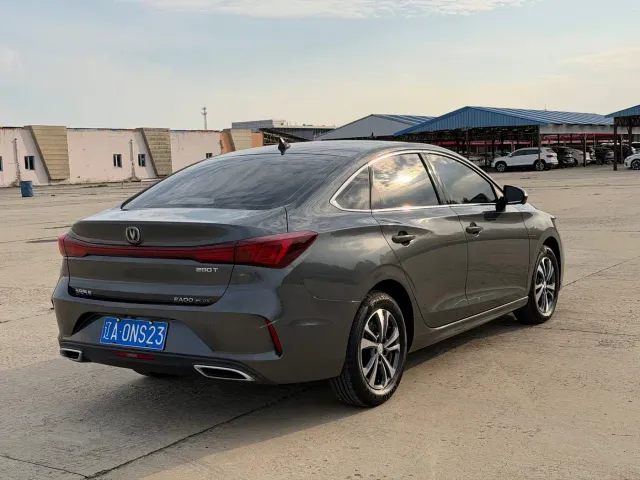 Changan Eado — Фото автомобиля 7