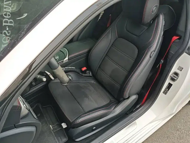 Mercedes-Benz C-Class — Фото автомобиля 14