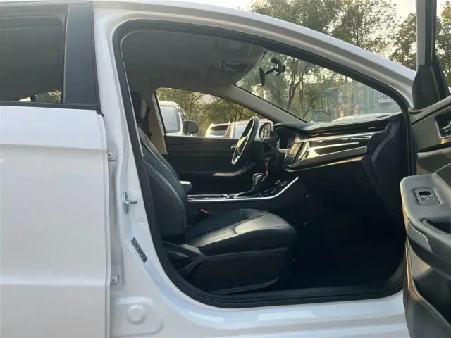 Chery Arrizo 5 — Фото автомобиля 10
